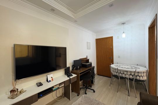 Sala de apartamento à venda com 2 quartos, 55m² em Parque Oratório, Santo André