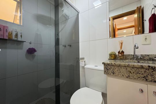 Banheiro da Suíte de apartamento à venda com 2 quartos, 55m² em Parque Oratório, Santo André