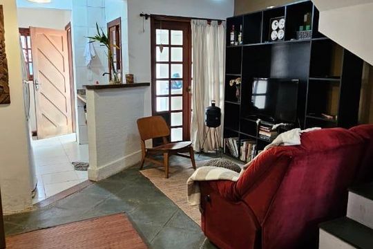 Casa à venda com 2 quartos, 88m² em Hípica, Porto Alegre