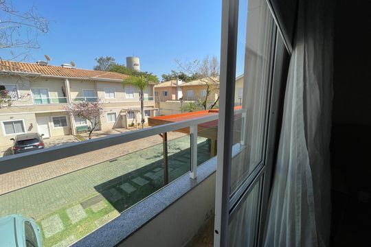 Varanda da Suíte  de casa de condomínio para alugar com 4 quartos, 125m² em Jardim Passargada I, Cotia