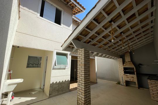 Área de Serviço de casa de condomínio para alugar com 4 quartos, 125m² em Jardim Passargada I, Cotia