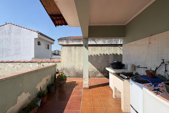 Área de Serviço de casa à venda com 3 quartos, 378m² em Vila Lucinda, Santo André