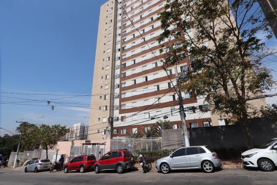 Fachada de apartamento para alugar com 2 quartos, 48m² em Cidade Satelite Santa Barbara, São Paulo