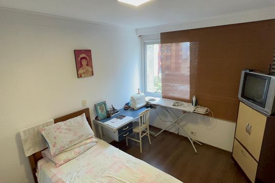 Quarto 1 de apartamento à venda com 2 quartos, 80m² em Pinheiros, São Paulo