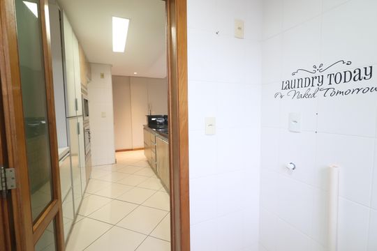 Cozinha e Área de Serviço de apartamento à venda com 2 quartos, 80m² em Centro, Novo Hamburgo