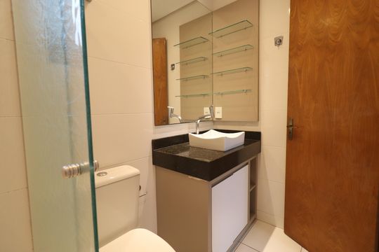 Banheiro suíte de apartamento à venda com 2 quartos, 80m² em Centro, Novo Hamburgo