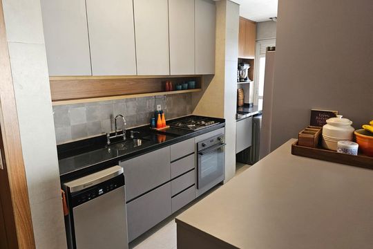 Cozinha de apartamento à venda com 2 quartos, 91m² em Vila Andrade, São Paulo