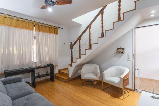 Casa à venda com 3 quartos, 250m² em Centro, Diadema