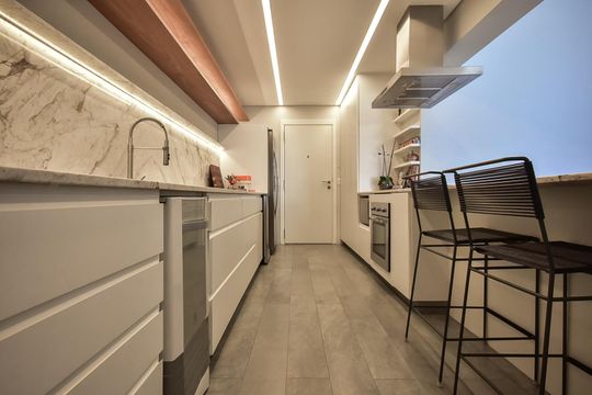 Cozinha de apartamento à venda com 3 quartos, 148m² em Jardim Fonte do Morumbi, São Paulo