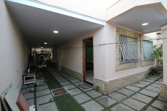 Frente de casa de condomínio para alugar com 3 quartos, 100m² em Taquara, Rio de Janeiro