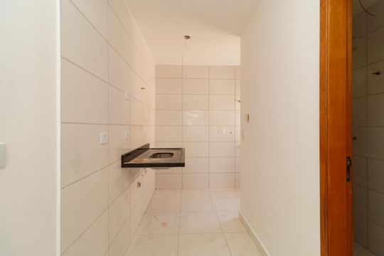 Cozinha de apartamento à venda com 2 quartos, 37m² em Vila Mazzei, São Paulo