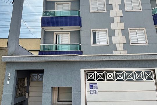 Fachada de apartamento para alugar com 2 quartos, 85m² em Pinheirinho, Santo André