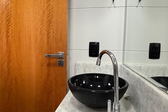 Banheiro de apartamento para alugar com 2 quartos, 85m² em Pinheirinho, Santo André