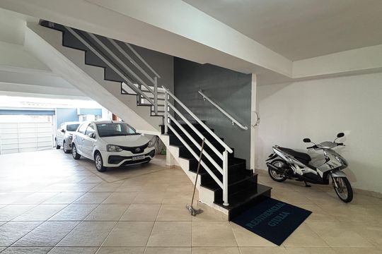 Garagem de apartamento para alugar com 2 quartos, 85m² em Pinheirinho, Santo André