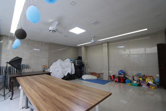 Área comum de casa para alugar com 3 quartos, 240m² em Vila Cleonice, São Paulo