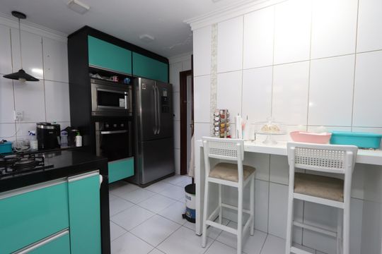 Cozinha de casa para alugar com 3 quartos, 240m² em Vila Cleonice, São Paulo