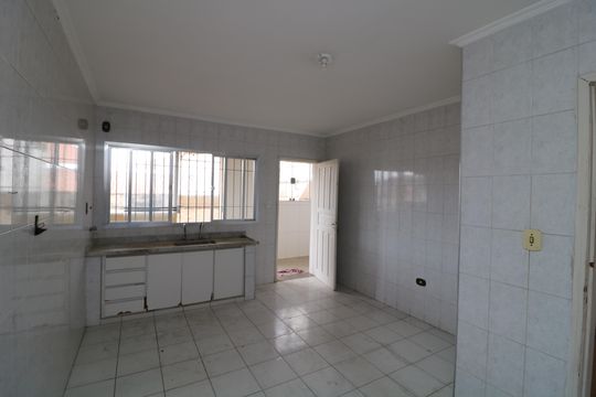 Cozinha de casa para alugar com 3 quartos, 400m² em Jardim Vila Formosa, São Paulo