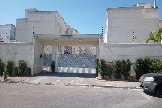 Fachada de casa de condomínio à venda com 2 quartos, 65m² em Ponte Rasa, São Paulo