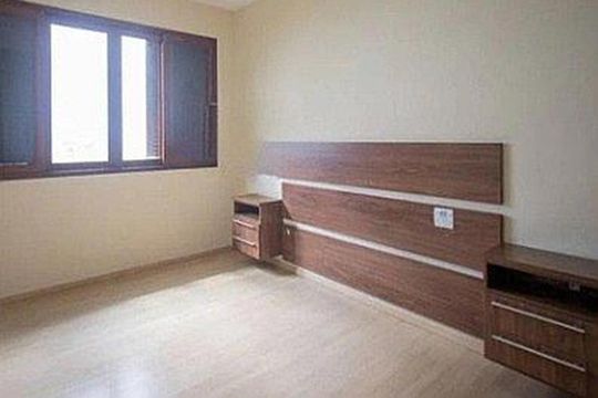 Casa à venda com 3 quartos, 600m² em Vila Sonia, São Paulo