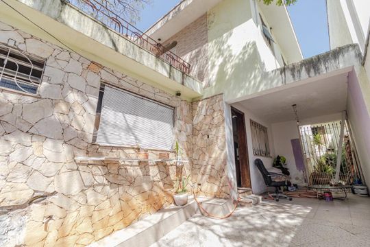 Garagem de casa à venda com 3 quartos, 133m² em Pompeia, São Paulo