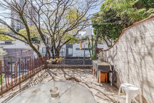 Varanda de casa à venda com 3 quartos, 133m² em Pompeia, São Paulo