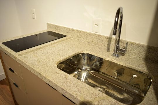 Cozinha de kitnet/studio para alugar com 1 quarto, 35m² em Cerqueira César, São Paulo