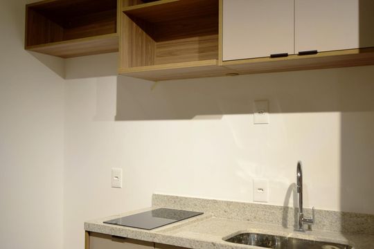 Cozinha de kitnet/studio para alugar com 1 quarto, 35m² em Cerqueira César, São Paulo