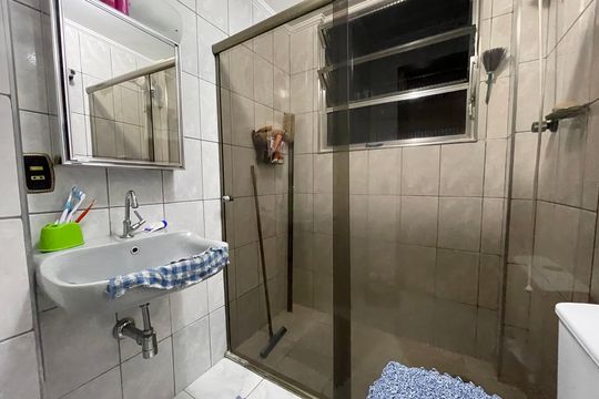Banheiro de apartamento à venda com 1 quarto, 58m² em Vila Lageado, São Paulo