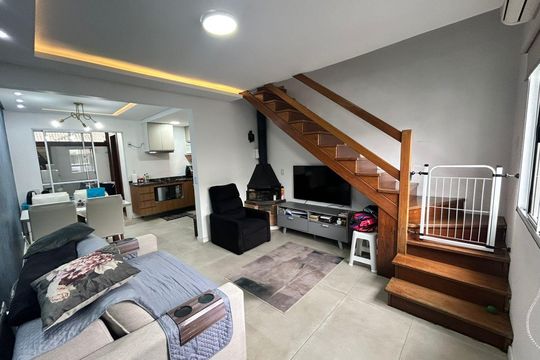 Casa de Condomínio à venda com 2 quartos, 97m² em Humaitá, Porto Alegre