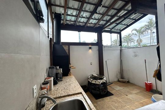 Área de Serviço de casa de condomínio à venda com 2 quartos, 97m² em Humaitá, Porto Alegre