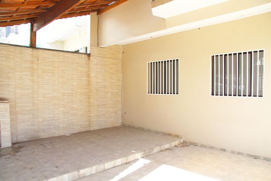 Garagem de casa à venda com 3 quartos, 109m² em Jardim Ema, Guarulhos