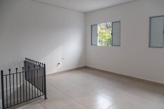 Quarto de casa para alugar com 1 quarto, 50m² em Jardim Paraventi, Guarulhos