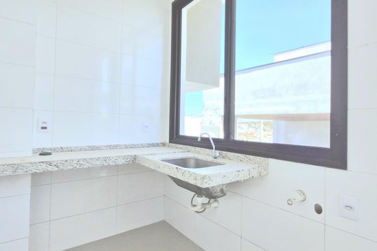Lavanderia (Torneira) de casa de condomínio à venda com 4 quartos, 242m² em Várzea, Lagoa Santa