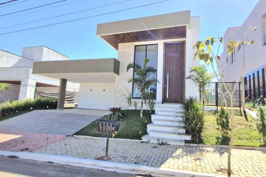 Fachada de casa de condomínio à venda com 4 quartos, 242m² em Várzea, Lagoa Santa