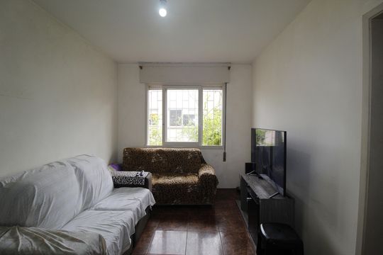 Sala de apartamento à venda com 1 quarto, 43m² em Jardim do Salso, Porto Alegre