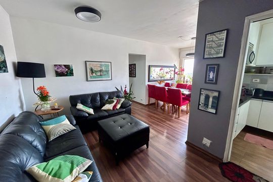 Sala de apartamento à venda com 3 quartos, 70m² em Vila Leonor, Guarulhos