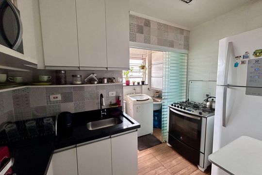 Cozinha de apartamento à venda com 3 quartos, 70m² em Vila Leonor, Guarulhos
