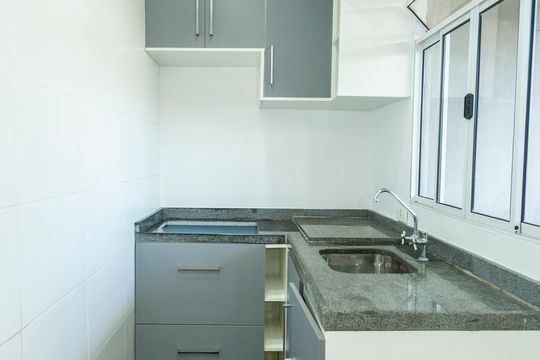Cozinha de apartamento à venda com 3 quartos, 80m² em Parque Alto do Rio Bonito, São Paulo