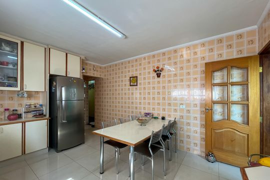 Cozinha de casa à venda com 4 quartos, 354m² em Vila Zulmira, São Paulo