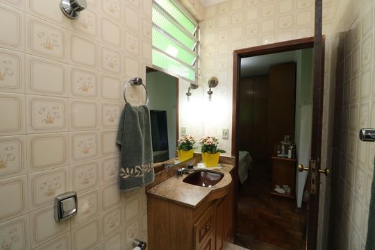Banheiro da Suíte de casa à venda com 3 quartos, 224m² em Vila Antonieta, São Paulo