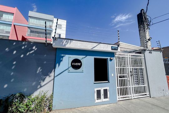 Fachada com Plaquinha de apartamento à venda com 3 quartos, 80m² em Vila Matilde, São Paulo
