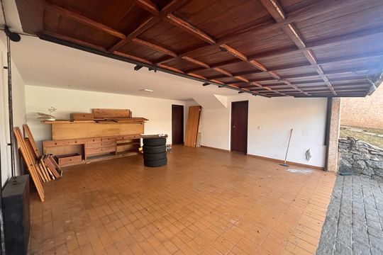 Garagem de casa à venda com 4 quartos, 768m² em Vila Madalena, São Paulo