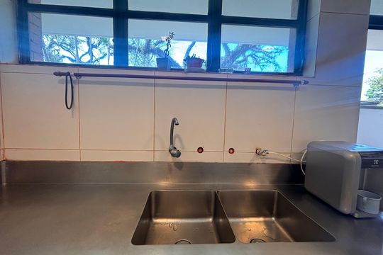 Cozinha de casa à venda com 4 quartos, 768m² em Vila Madalena, São Paulo