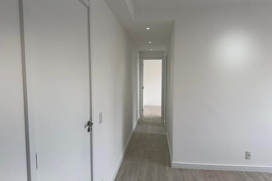 Sala de apartamento à venda com 2 quartos, 43m² em Vila Andrade, São Paulo