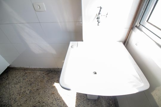 Área de Serviço de apartamento para alugar com 2 quartos, 68m² em Santo Amaro, São Paulo