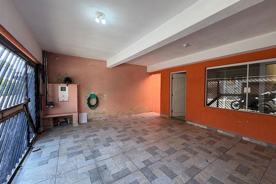 Garagem de casa à venda com 3 quartos, 150m² em Aglomeração Urbana de Jundiaí, Jundiaí