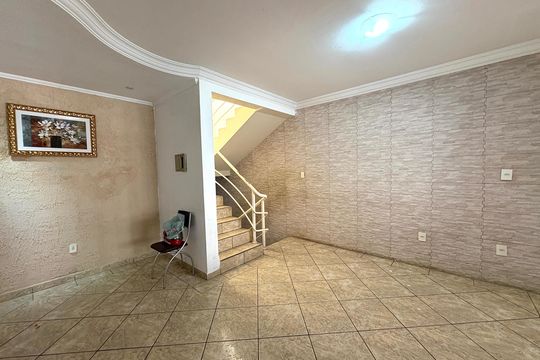 Casa à venda com 3 quartos, 150m² em Aglomeração Urbana de Jundiaí, Jundiaí