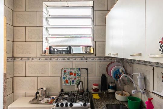 Cozinha de apartamento à venda com 2 quartos, 75m² em Benfica, Rio de Janeiro