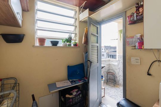 Quarto de Serviço de apartamento à venda com 2 quartos, 75m² em Benfica, Rio de Janeiro