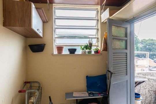 Quarto de Serviço de apartamento à venda com 2 quartos, 75m² em Benfica, Rio de Janeiro